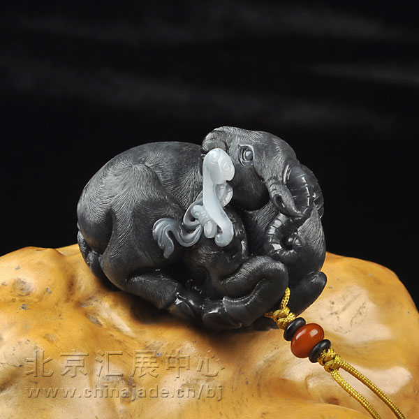 墨玉子料把件-如意羊