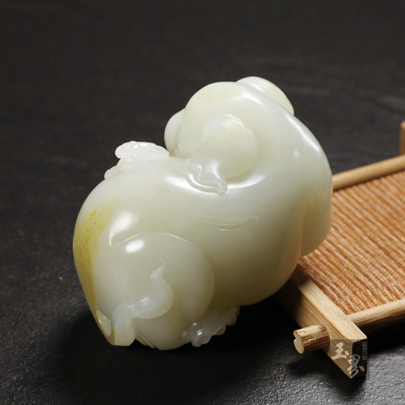 白玉子料把件-吉祥如意