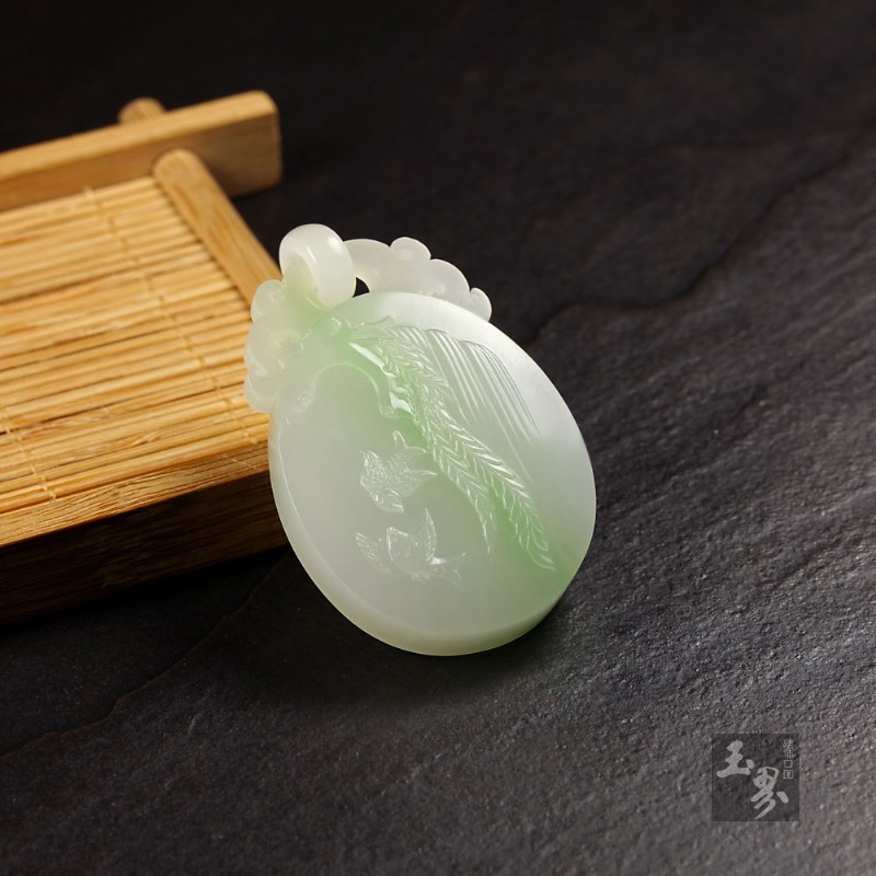 （翠青）白玉牌-春意盎然