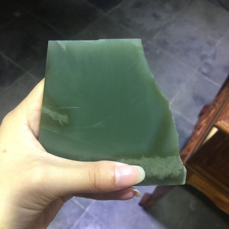 青海一细青玉料