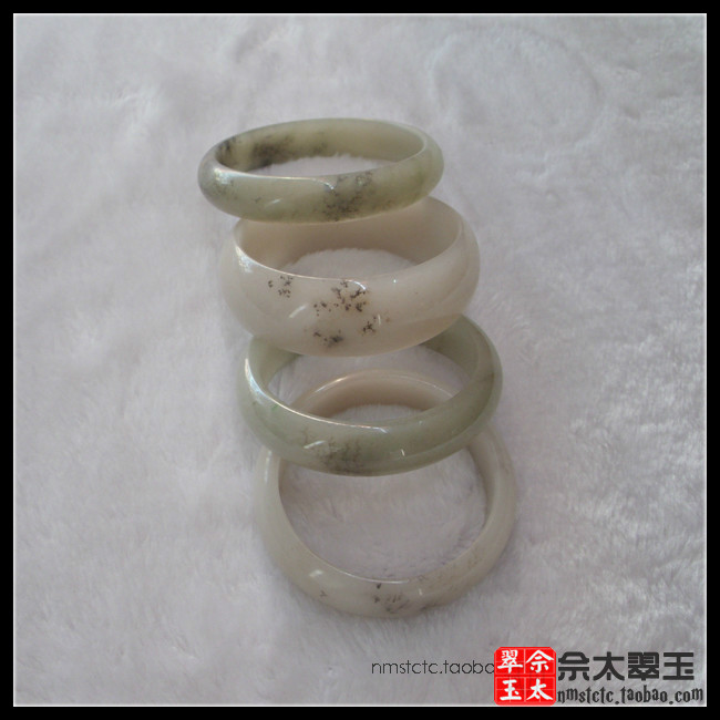 请问这款佘太玉 水草 实际值多少钱?